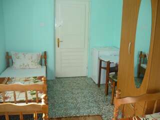 Гостевой дом Rooms Banićević Рисан Трехместный номер-7